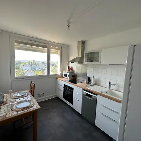 Chambre Dans Avec Parking - Proche Zenith